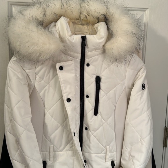 Good condition MK Michael Kors zippered and snapped hooded parka - Picture 7 of 16